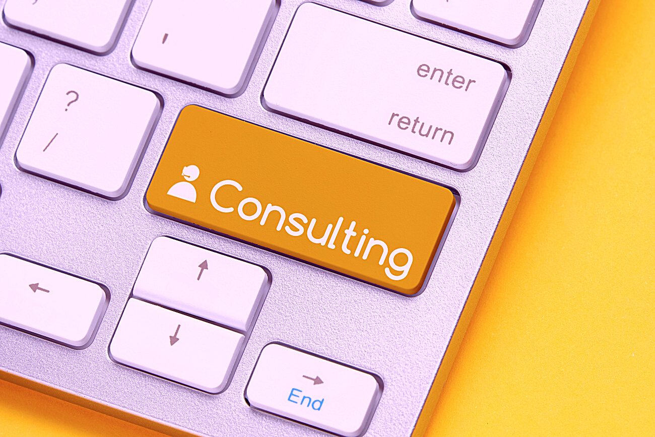 online consulting concept on keyboard with button